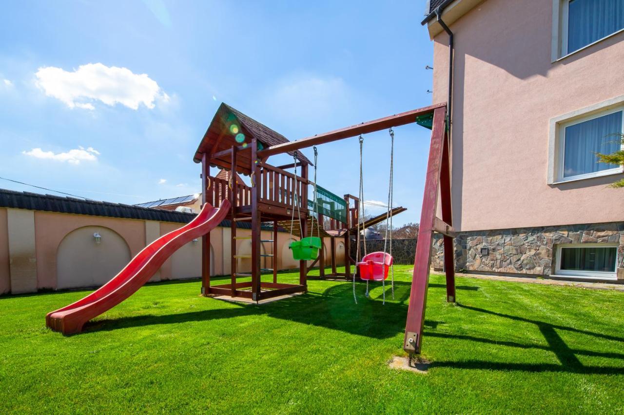 Spa & Wellness Hotel Orchidea Veľký Meder Dış mekan fotoğraf