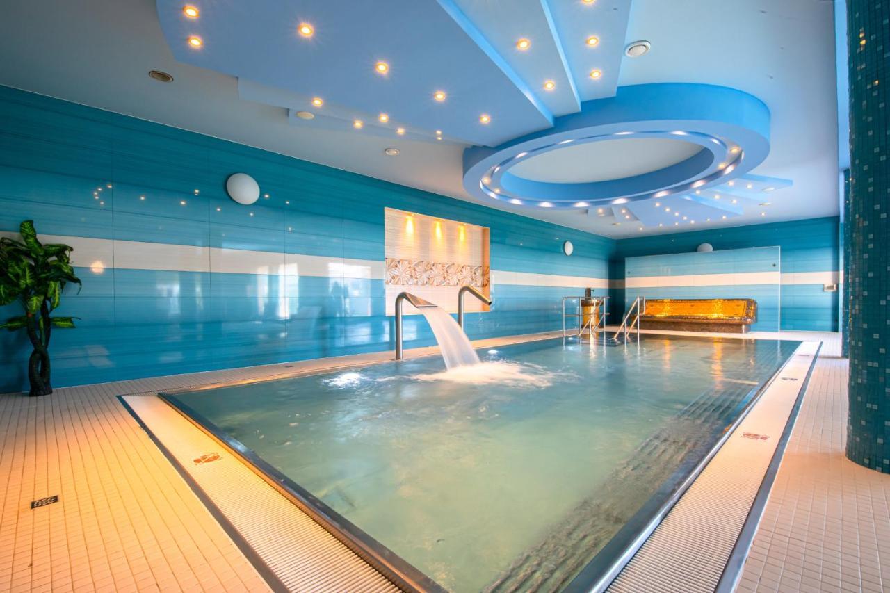 Spa & Wellness Hotel Orchidea Veľký Meder Dış mekan fotoğraf