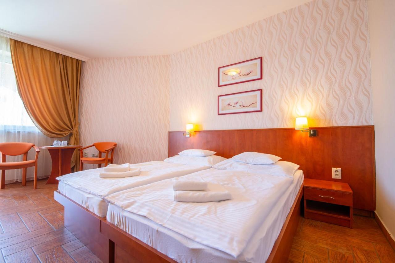 Spa & Wellness Hotel Orchidea Veľký Meder Dış mekan fotoğraf
