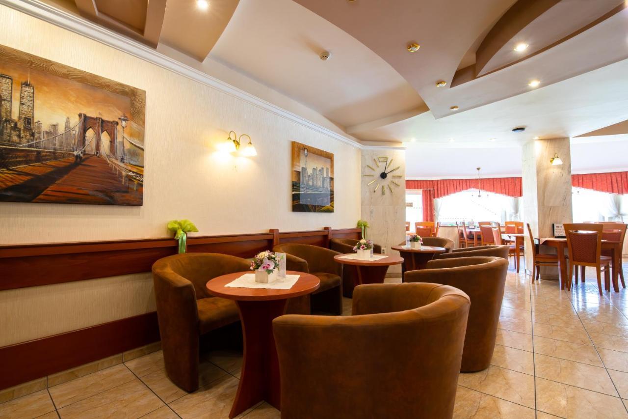 Spa & Wellness Hotel Orchidea Veľký Meder Dış mekan fotoğraf