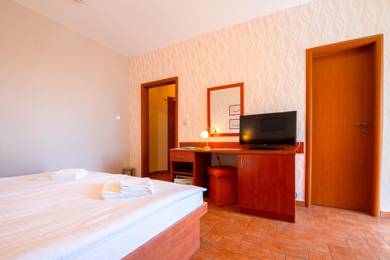 Spa & Wellness Hotel Orchidea Veľký Meder Dış mekan fotoğraf