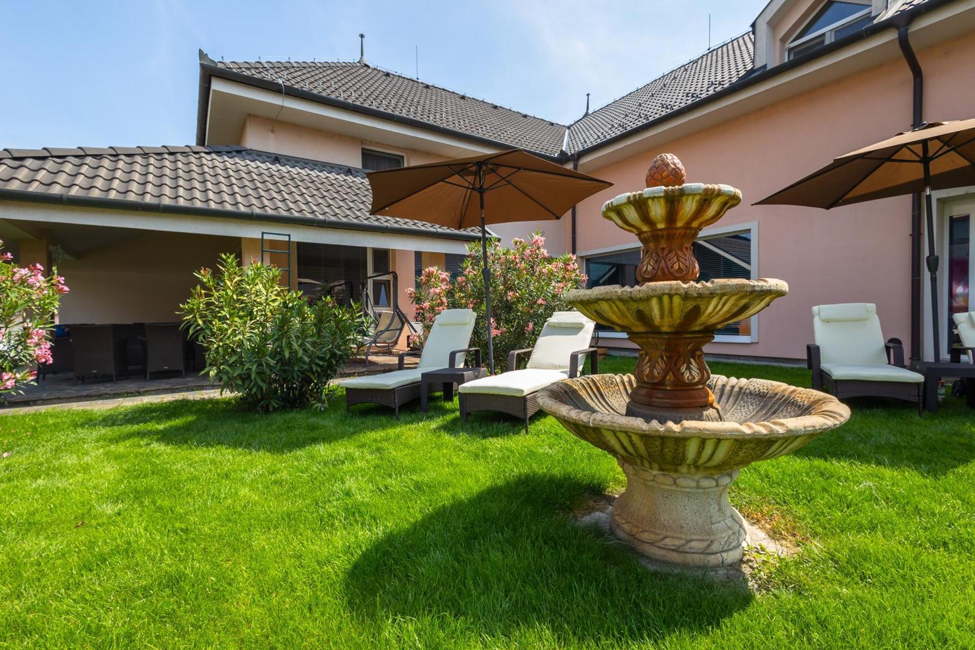 Spa & Wellness Hotel Orchidea Veľký Meder Dış mekan fotoğraf